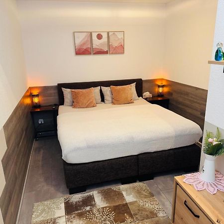 2 Room Galerie Einliegerwohnung In Rheinstetten, Messe Naehe, Rollstuhlfahrer Geeignet Esterno foto